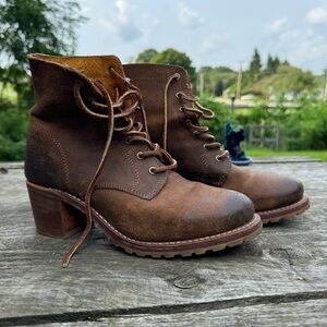 FRYE SABRINA 6G LACE UP Size 9